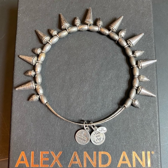 🩶Alex and Ani🩶Silver Stud Bangle Bracelet/GC - Picture 2 of 4